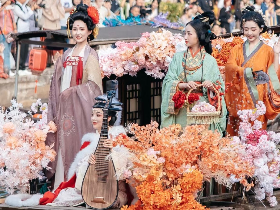 Discovering the Beauty and Virtues of Chinese Flower Goddesses: April - June