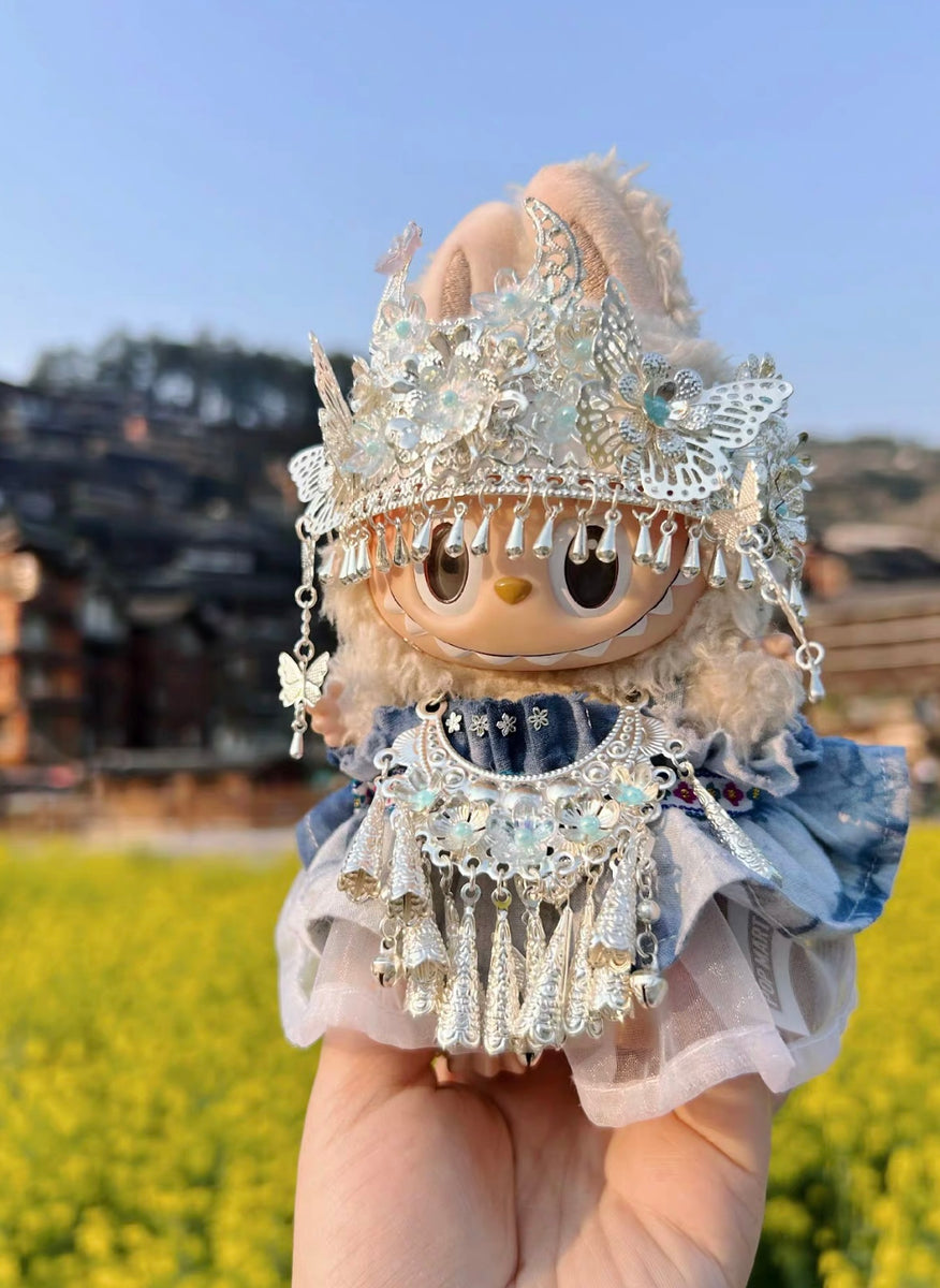 17cm Labubu Plush Doll Traditional Costume – Miao Style – Hanfu Story