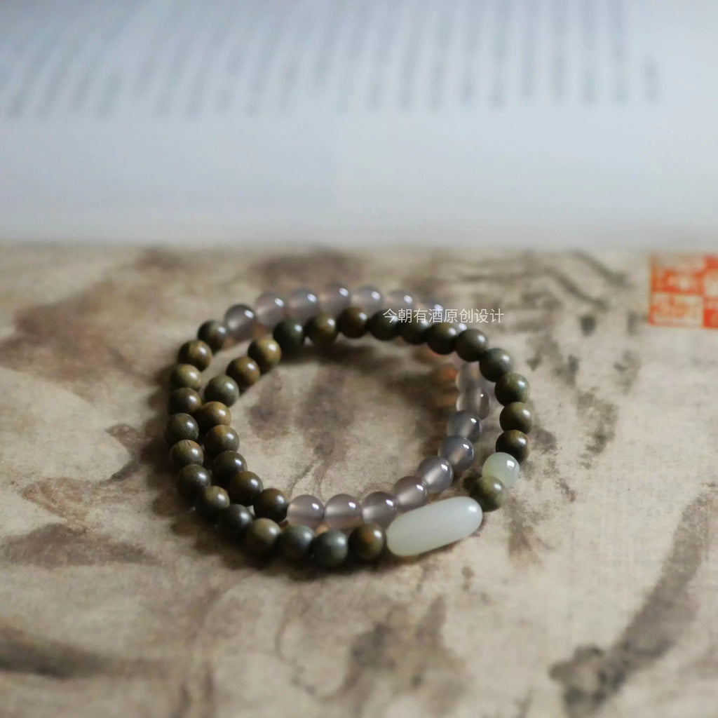 Turning Snow in Search of Spring Green Sandalwood Bracelet Buddha Beads & Hetian Jade