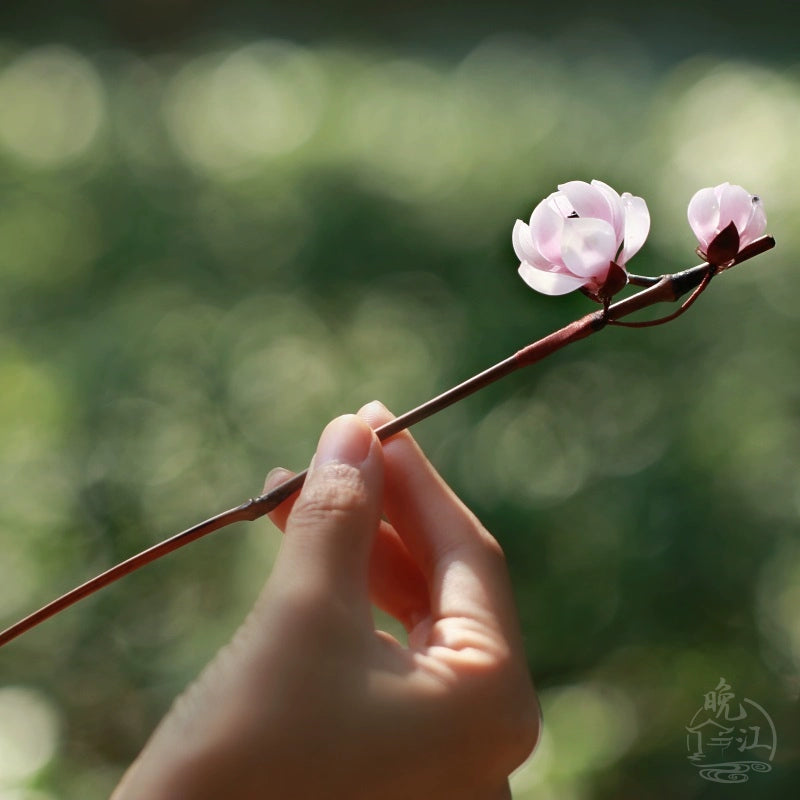 Hair Stick: Magnolias