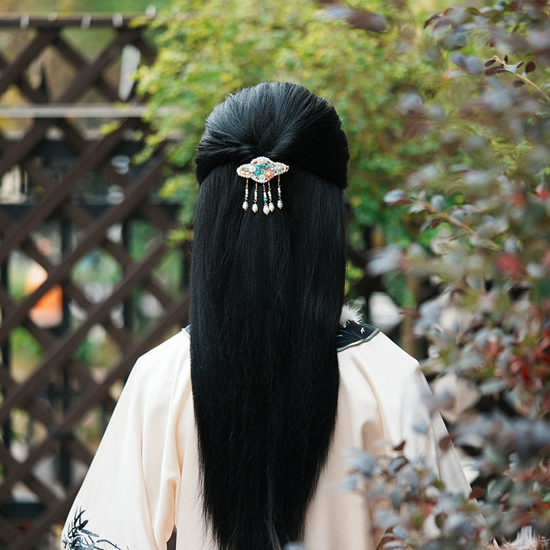 Cheongsam Hair Clip: Windowsill