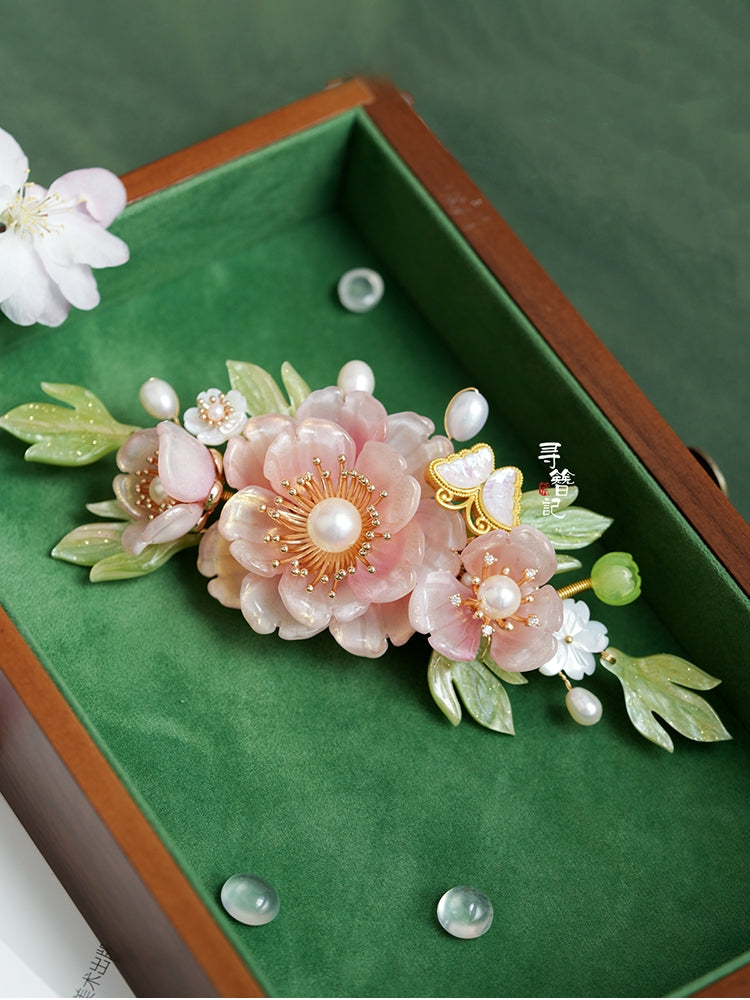 Hair Clip: Peony