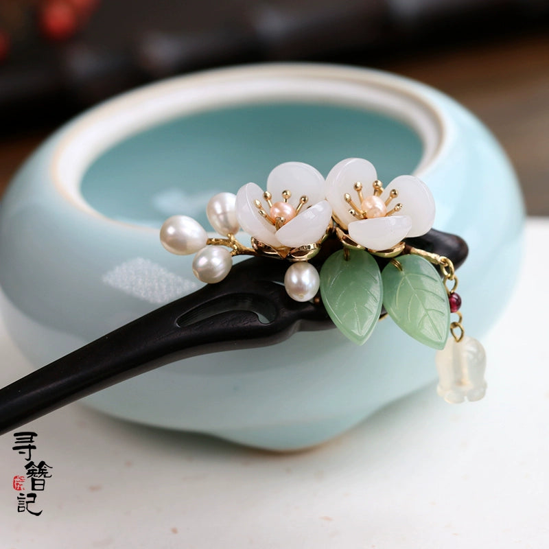 Wood Hair Stick: Fresh Flowers