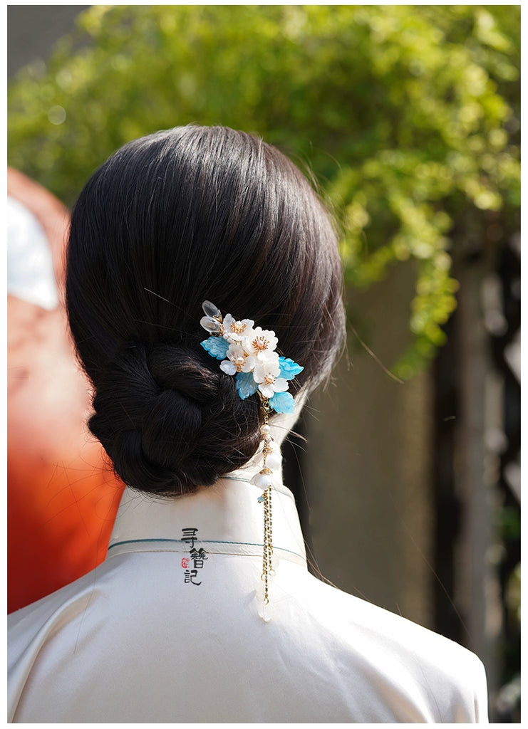 Hair Clip: Blue Leaf Peony