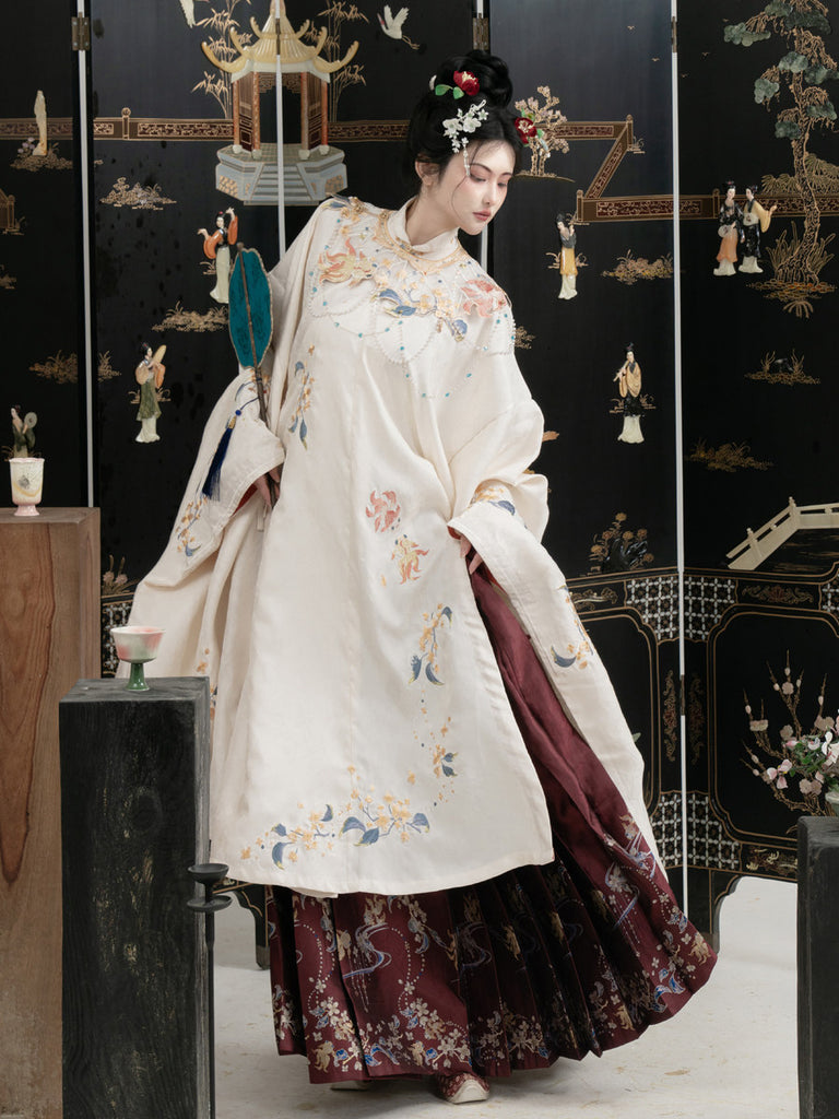 Ming Dynasty Hanfu Set with Robe & Mamian Skirt | Golden Koi 金桂鱼跃 ...