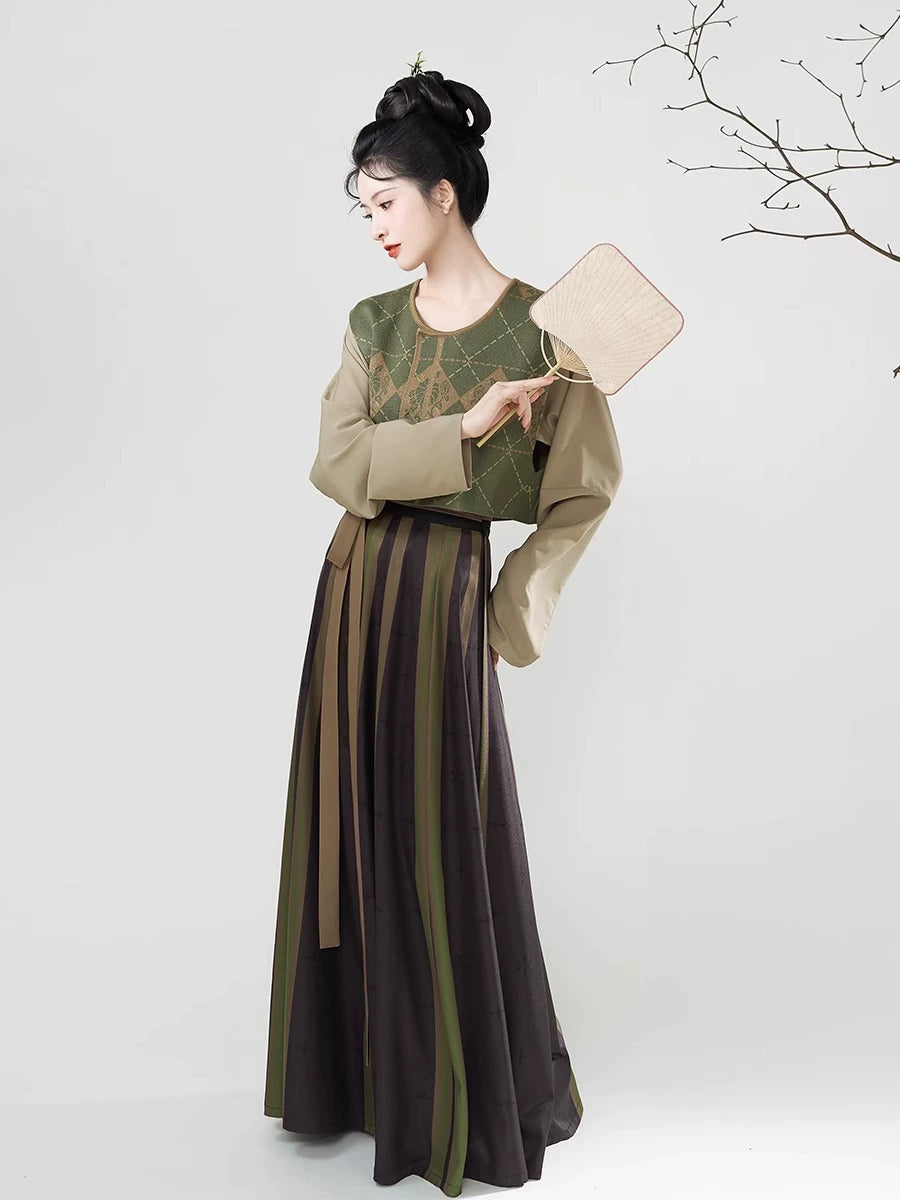 Tang Dynasty Modern Hanfu Set with Beizi Overlay & Flowing Eight-Panel ...