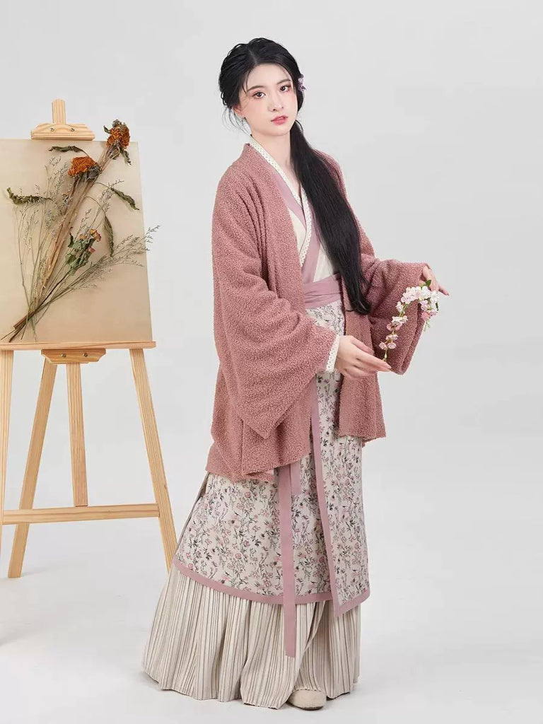 Song Dynasty Modern Hanfu Set with Winged Sleeve Top and Spiral Skirt ...