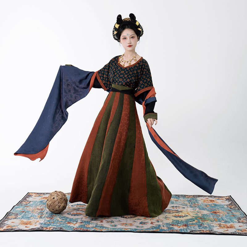 Autumn 裳秋 - Tang Dynasty Style U-shaped Collar 100% Silk Qiyao Ruqun ...