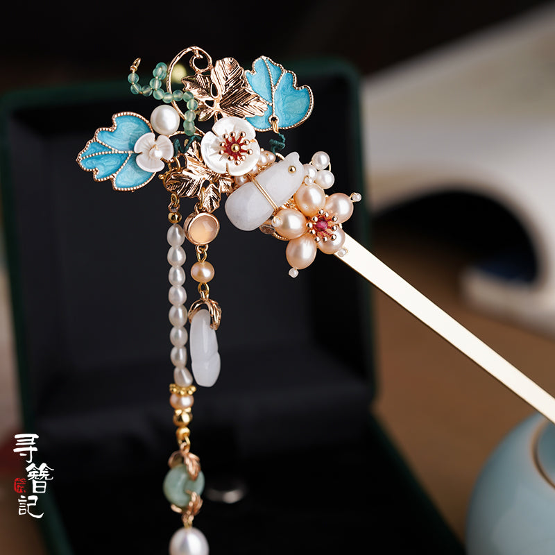 Hair Pin: Jade Hulu