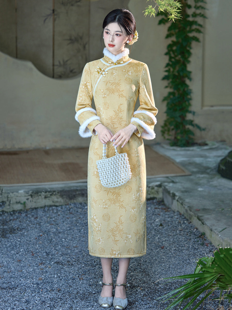 Zyu Rigal Long Sleeve Fur Trim Antique Gold Floral Qipao | Regal – Hanfu Story