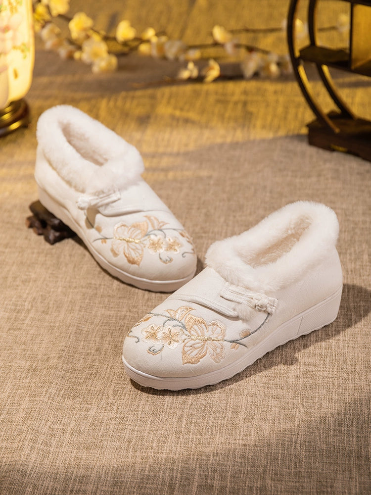 Traditional Chinese Women's Boots for Hanfu, Qipao, Cheongsam Hanfu Story Traditional Chinese Women's Boots for Hanfu, Qipao, Cheongsam Hanfu Story