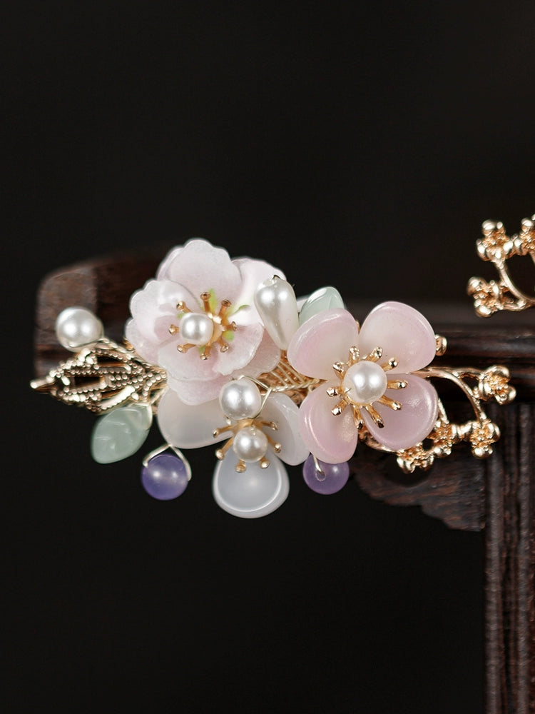 Hair Clips: Flowers