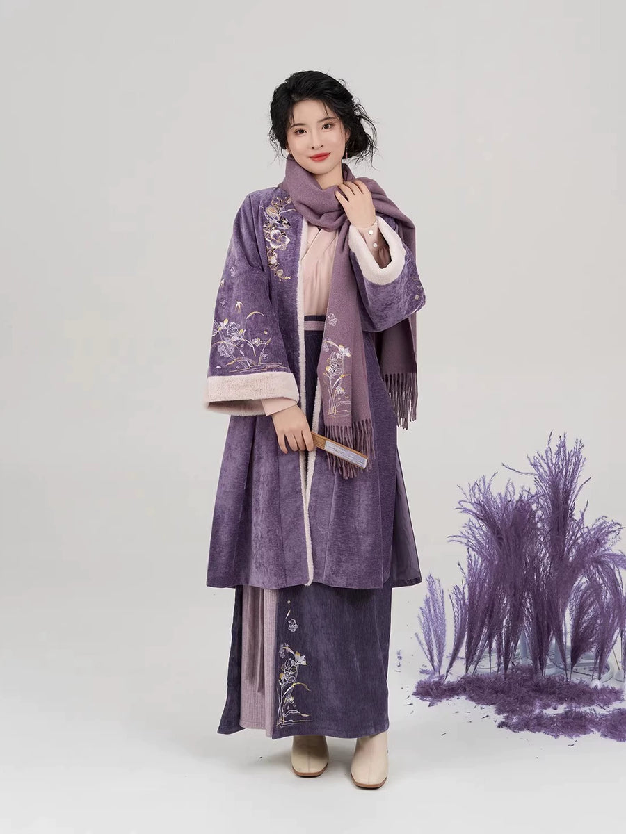 Song Dynasty Modern Hanfu Set with Long Sleeve Top and Spiral Skirt ...