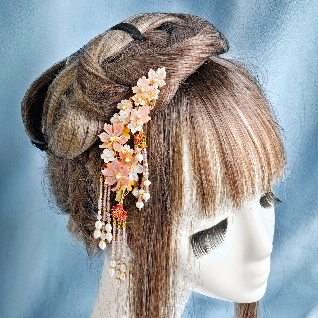 Tassels Hair Clip: Sakura