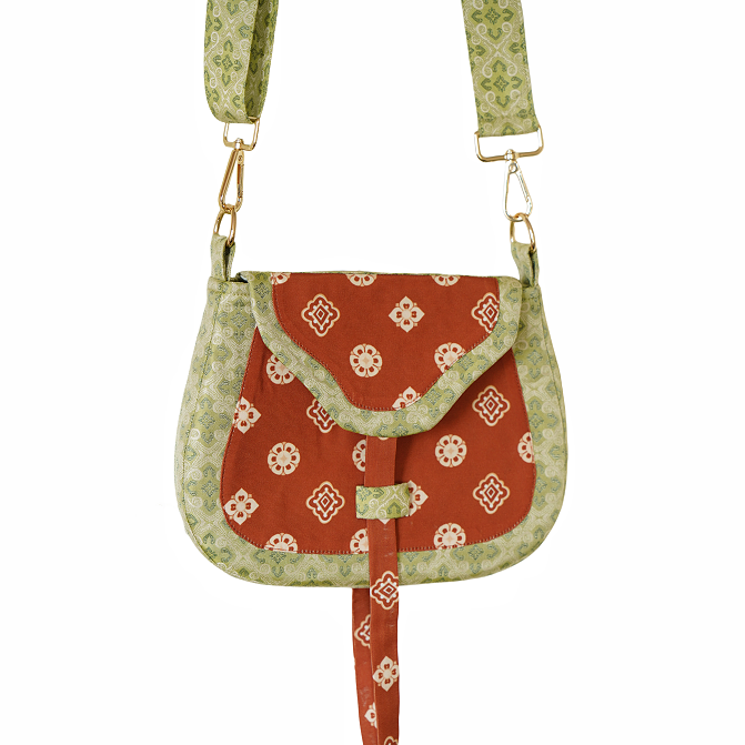 Pipa Crossbody Merchant Bag