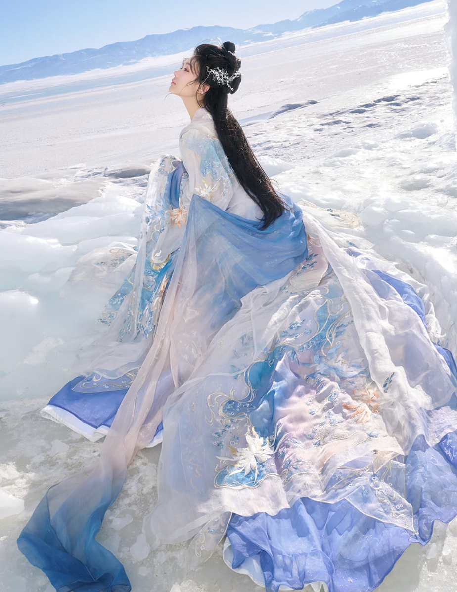 Fairytale Hanfu Costumes: Live out your Ancient Chinese princess dreams –  Hanfu Story